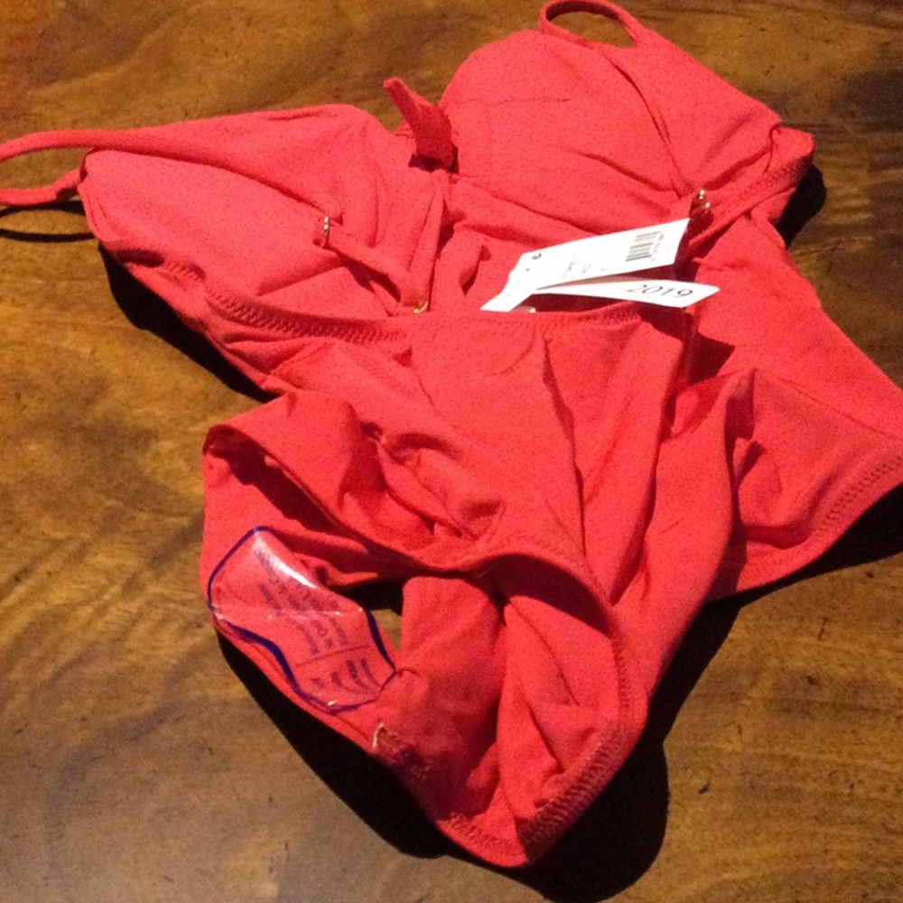 NWT $132 TRINA TURK 6 RED KNOT one piece - Picture 7 of 7